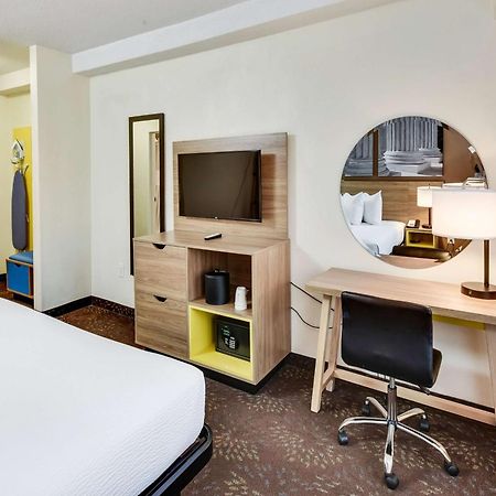 Days Inn By Wyndham Washington Dc/Connecticut Avenue Buitenkant foto